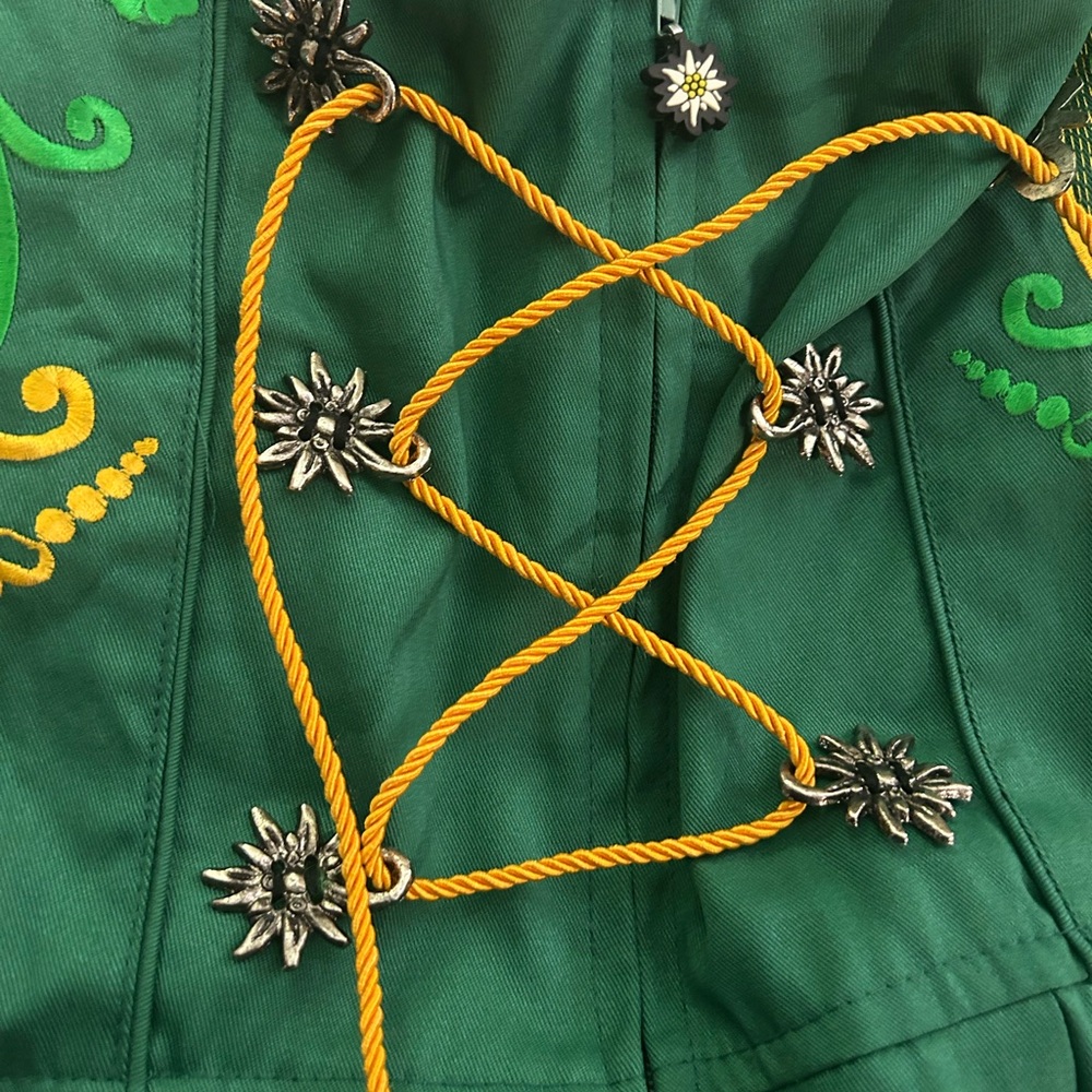 Dirndl Dress - Picture 8 of 16